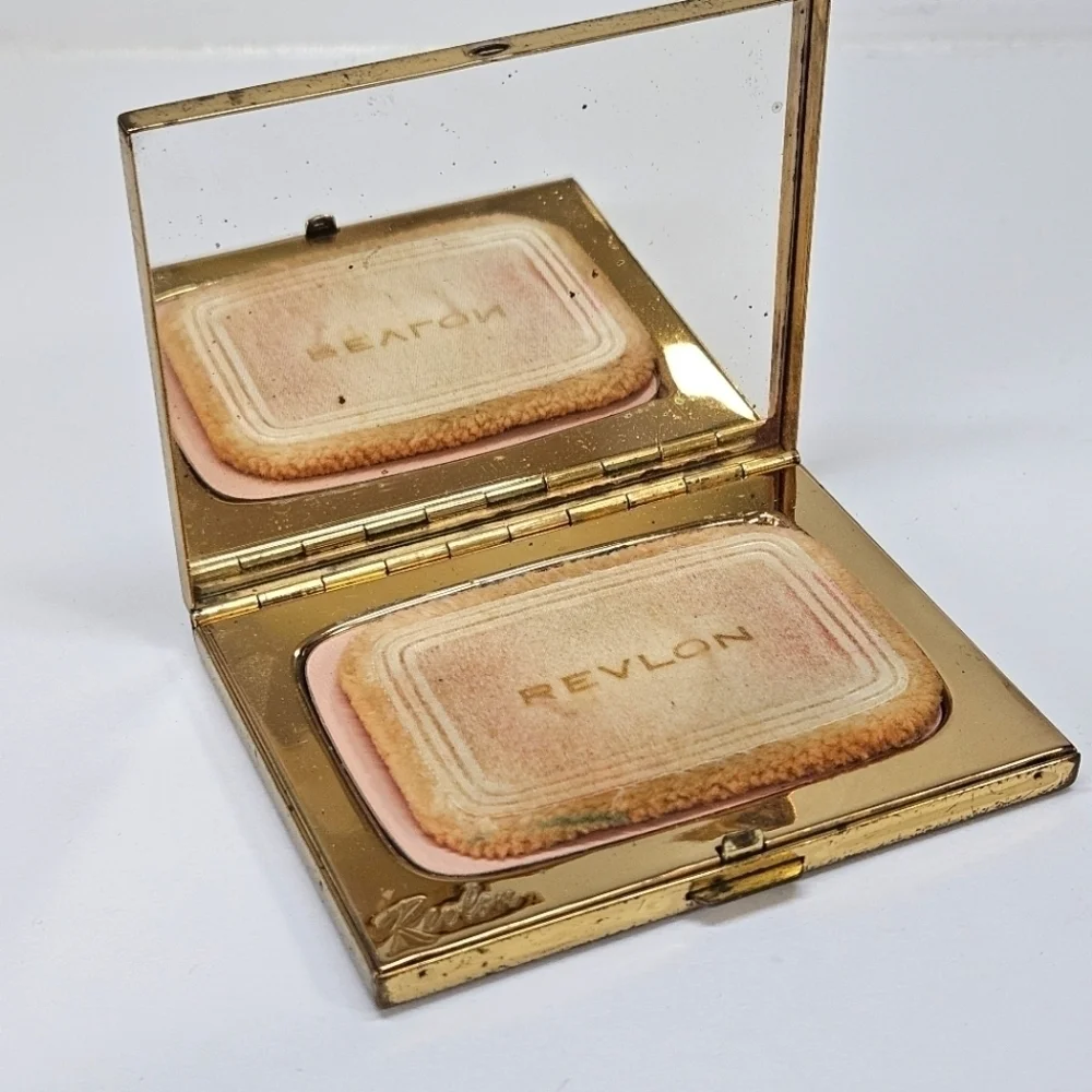 VINTAGE Revlon Love Pat Misty Rose Gold-Tone Rectangle Compact Puff